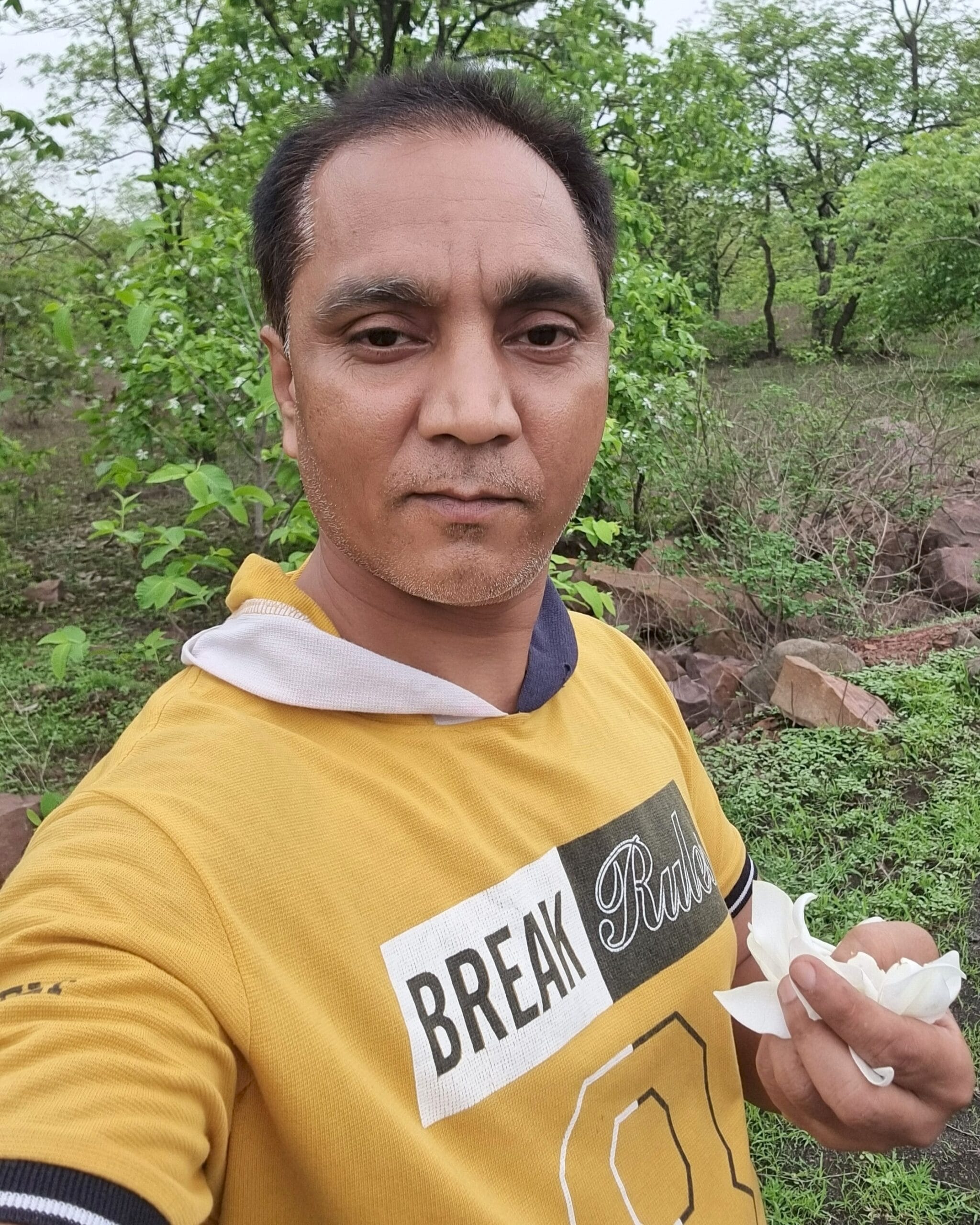 जंगली मैडिसिन फरीद वार फोटो जंगली मैडिसिन फरीद वार फोटो